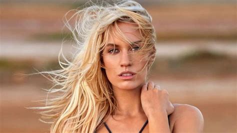 paige spiranac photos|10 Empowering Photos of Paige Spiranac From Her SI Swimsuit。